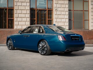 2026 Rolls-Royce Ghost II Рестайлинг (Series II), синий, 52900000 рублей, вид 3
