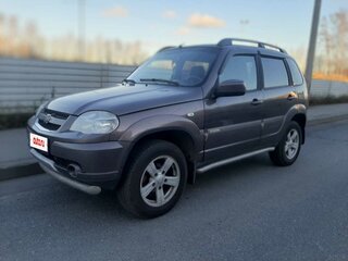 2016 Chevrolet Niva I Рестайлинг, коричневый, 555000 рублей, вид 1