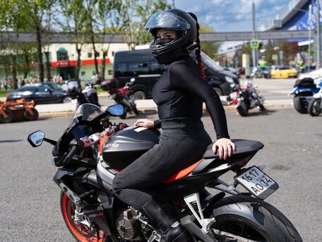 2021 Aprilia RS 660, чёрный, 900000 рублей, вид 2
