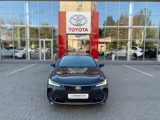 2022 Toyota Avalon V, чёрный, 3549000 рублей, вид 2