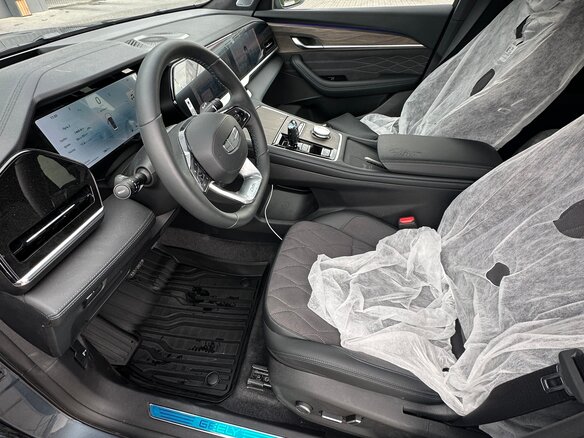 2025 Geely Monjaro (Xingyue L) I Рестайлинг (China Market), серый, 3690000 рублей - вид 2