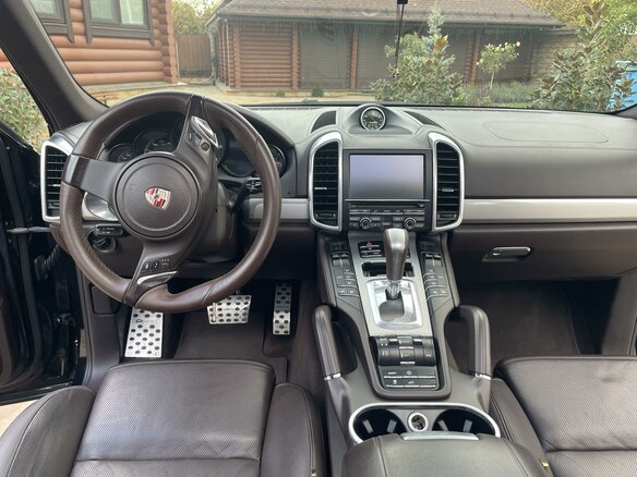 2010 Porsche Cayenne Diesel II (958), чёрный, 3000000 рублей - вид 20