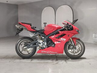 2010 Triumph Daytona 675, красный, 531000 рублей, вид 1