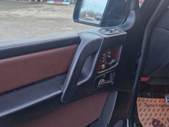 2010 Mercedes-Benz G-Класс 500 II (W463) Рестайлинг 2, чёрный, 3600000 рублей - вид 12