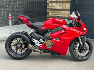 2018 Ducati Panigale V4, красный, 1650000 рублей, вид 1