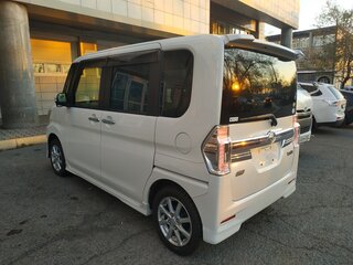 2015 Daihatsu Tanto III Рестайлинг, белый, 750000 рублей, вид 5