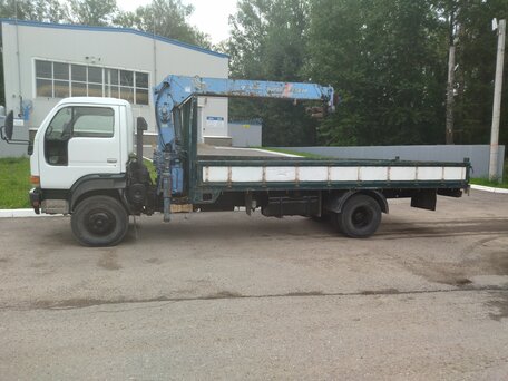 1997 Nissan Diesel Condor, белый, 3000000 рублей, вид 4