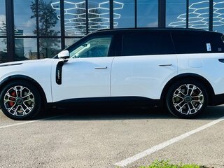 2026 Lynk & Co 900, белый, 7990000 рублей, вид 4