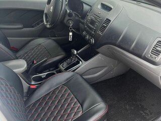 2017 Kia Forte II Рестайлинг, белый, 1300000 рублей, вид 5