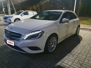 2014 Mercedes-Benz A-Класс 180 III (W176), белый, 1249000 рублей, вид 1