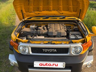 2015 Toyota FJ Cruiser, жёлтый, 5100000 рублей, вид 5