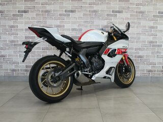 2022 Yamaha YZF-R7, белый, 831000 рублей, вид 5