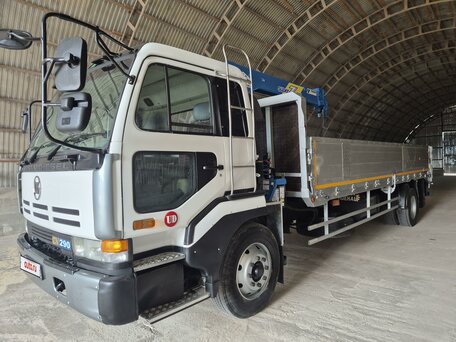 1992 Nissan Diesel, белый, 5999000 рублей, вид 1