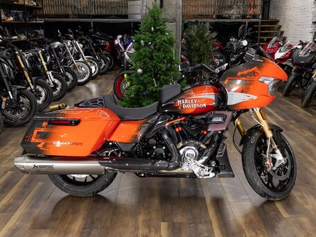 2025 Harley-Davidson CVO Road Glide RR, чёрный, 20000000 рублей, вид 2