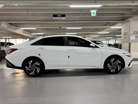 2026 Hyundai Avante VII Рестайлинг, белый, 2290000 рублей, вид 4