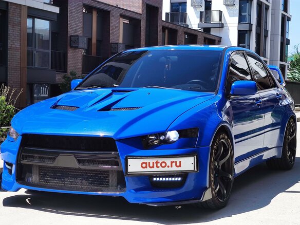 2004 Mitsubishi Lancer Evolution VIII, синий