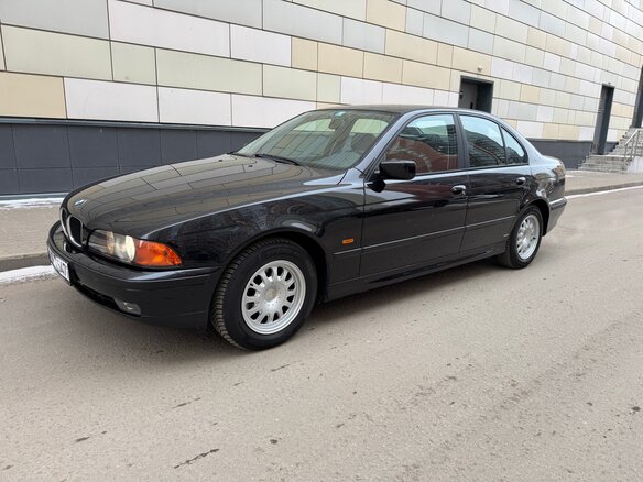 1997 BMW 5 серии 520i IV (E39), чёрный, 2498000 рублей