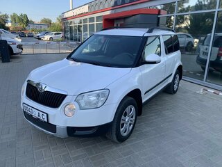 2011 Skoda Yeti I, белый, 719900 рублей, вид 4