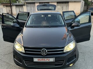 2010 Volkswagen Touareg II, серый, 2450000 рублей, вид 2