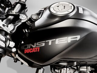 2023 Ducati Monster 937, чёрный, 1290000 рублей, вид 4