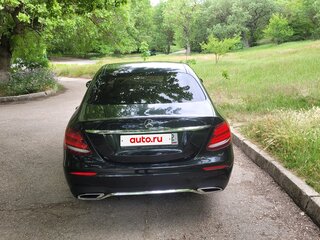 2019 Mercedes-Benz E-Класс 220 d V (W213, S213, C238), чёрный, 3850000 рублей, вид 4