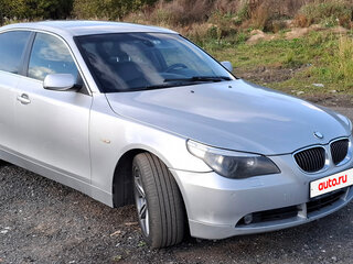 2006 BMW 5 серии 525xi V (E60/E61), серебристый, 850000 рублей, вид 2