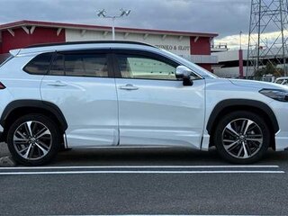 2023 Toyota Corolla Cross I, белый, 2250000 рублей, вид 4
