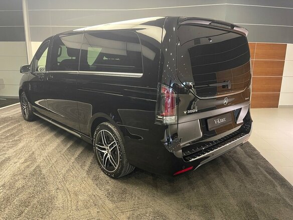 2024 Mercedes-Benz V-Класс Extra Long 300 d экстра длинный III (W447) Рестайлинг 2, чёрный, 18500000 рублей - вид 3