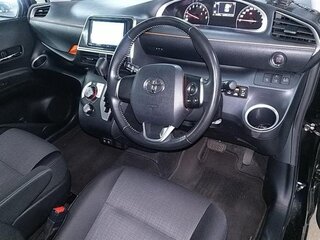 2021 Toyota Sienta II Рестайлинг, чёрный, 1710000 рублей, вид 5