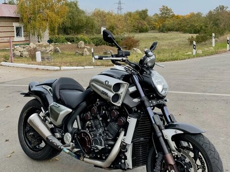 2011 Yamaha VMAX 1700, серый, 1700000 рублей, вид 2