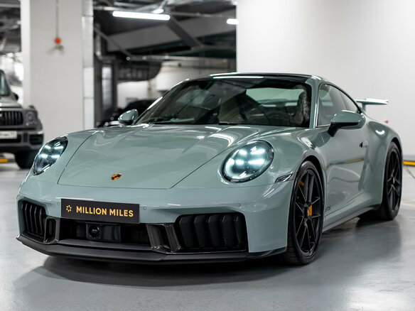2026 Porsche 911 Carrera 4 GTS VIII (992) Рестайлинг, зелёный, 29000000 рублей - вид 9