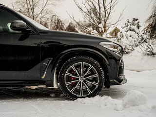 2021 BMW X5 40i IV (G05/G18), чёрный, 5990000 рублей, вид 5