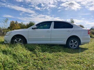 2013 Skoda Octavia II (A5) Рестайлинг, белый, 650000 рублей, вид 5