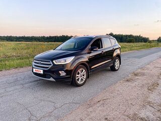 2017 Ford Kuga II Рестайлинг, чёрный, 1850000 рублей, вид 1