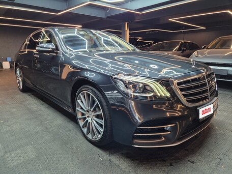 2018 Mercedes-Benz S-Класс 560 VI (W222, C217) Рестайлинг, чёрный, 4100000 рублей, вид 3