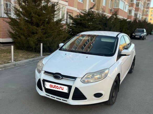 2011 Ford Focus III, белый, 580000 рублей
