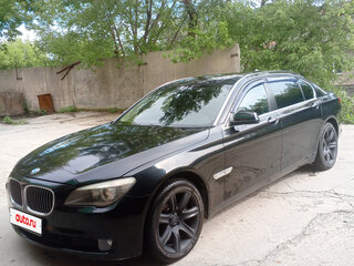 2010 BMW 7 серии Long 750Li xDrive V (F01/F02/F04), чёрный, 2000000 рублей, вид 1