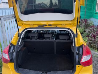 2012 Ford Focus III, жёлтый, 549000 рублей, вид 4