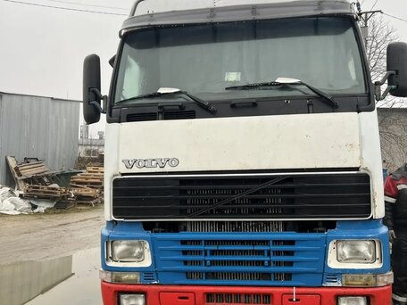 1995 Volvo FH, белый, 1400000 рублей, вид 1