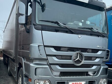 2017 Mercedes-Benz Actros, серебристый, 7500000 рублей, вид 2