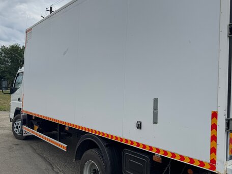 2015 Fuso (Mitsubishi) Canter, белый, 3700000 рублей, вид 3
