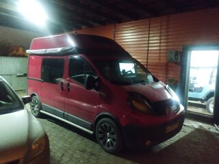 2005 Renault Trafic II, пурпурный, 1100000 рублей, вид 2