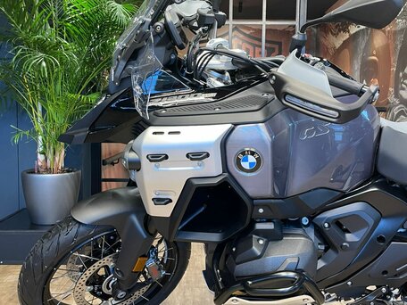 2025 BMW R 1300 GS Adventure, серый, 3650000 рублей, вид 4