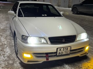 1999 Toyota Chaser VI (X100) Рестайлинг, белый, 1090000 рублей, вид 4