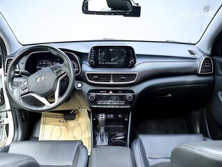 2018 Hyundai Tucson III Рестайлинг, белый, 1670000 рублей, вид 4