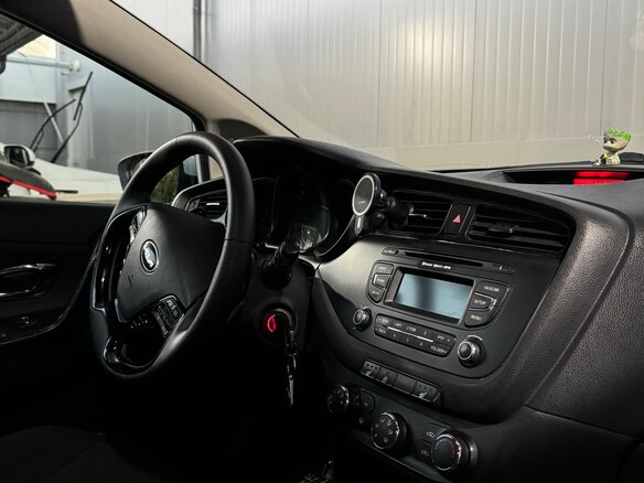 2013 Kia Ceed II, белый, 650000 рублей - вид 4