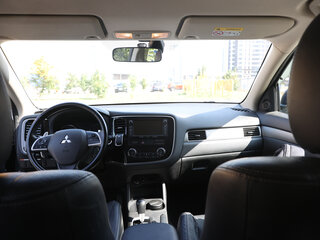 2014 Mitsubishi Outlander III Рестайлинг, серый, 2100000 рублей, вид 5