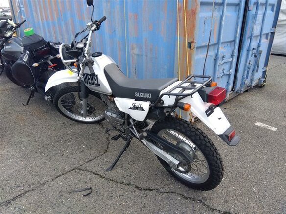 2005 Suzuki Djebel 200, серебристый, 365000 рублей
