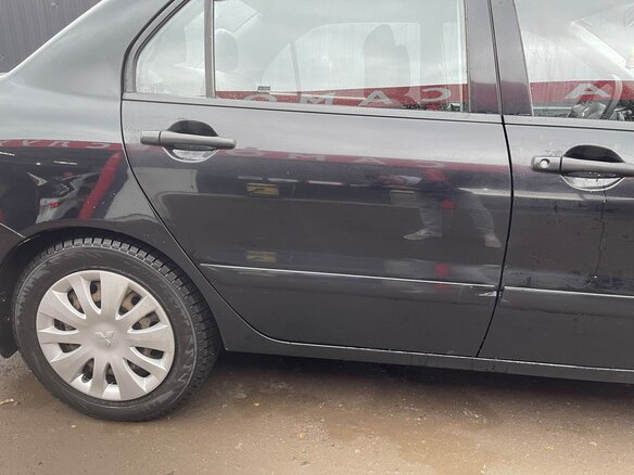 2006 Mitsubishi Lancer IX Рестайлинг, чёрный, 400000 рублей - вид 5