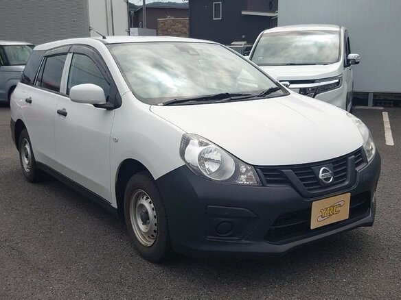 2018 Nissan AD III Рестайлинг, белый, 840000 рублей - вид 1